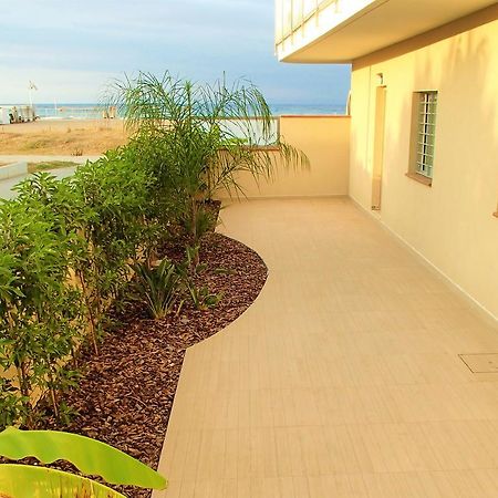 Apartamentos Voramar Castelldefels Exterior foto