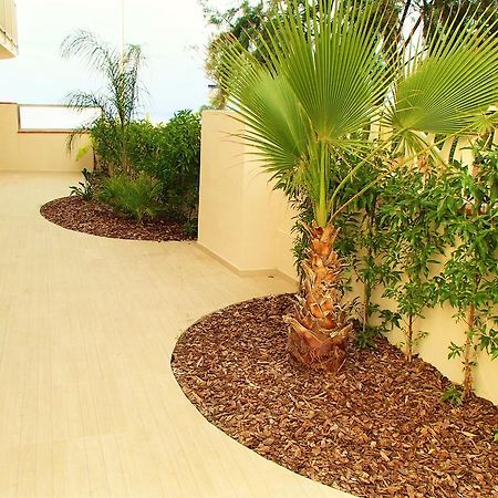 Apartamentos Voramar Castelldefels Exterior foto