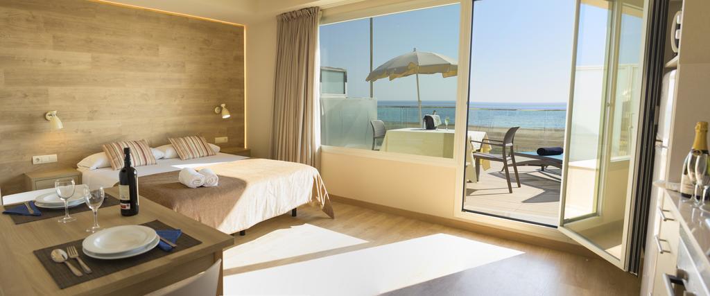 Apartamentos Voramar Castelldefels Exterior foto